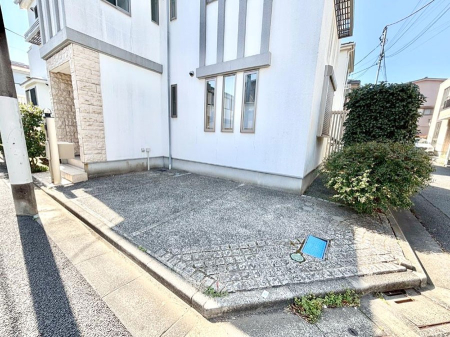  �����Ɍ������Ȃ����ԃX�y�[�X�B