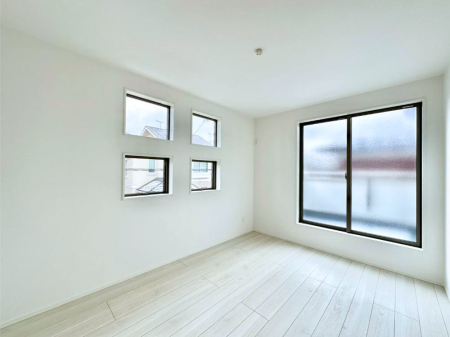 �Q�� ���邢�o���R�j�[�T�C�h�ɗm����ݒu�B�ڊo�߂̗ǂ��Q���ɁB 