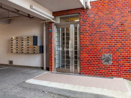 �G���g�����X -