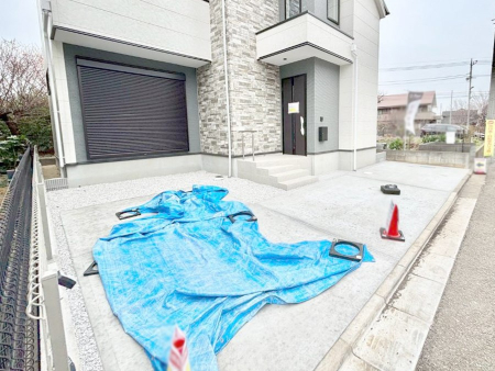  �ڂ̑O�����ԏꂾ�ƉJ�̓�����ʂɂ������������������֗��ł���