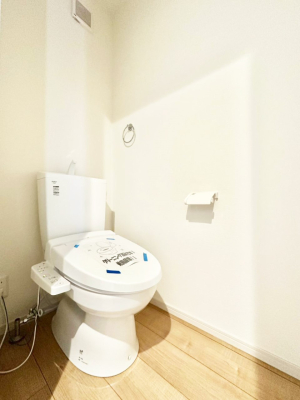 �g�C�� �g�C���͈��S�̂Q�ӏ��I���̃o�^�o�^������S�ł��B