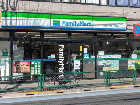 ���ӊ� �R���r�j 190m �t�@�~���[�}�[�g �������䑐�꒚�ړX