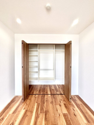 ���[ �����Ղ�̎��[�X�y�[�X�ł��ł��Z��Ԃ��X�b�L���ۂĂ���