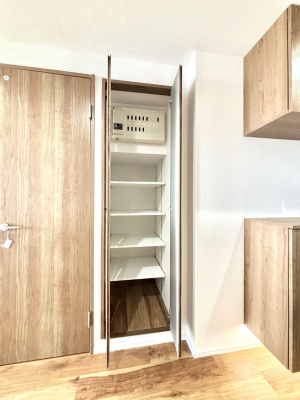 ���̑����� TV���j�^�[�t���Ŗh�Ɩʂ����S�ł��B