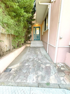  �����Ɍ������Ȃ����ԃX�y�[�X�B