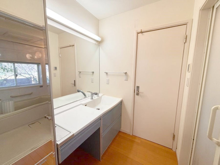 ���ʑ�E���ʏ� ���邢���ʏ��͖����̐g�x�x���y�����ł����Ⴂ�����ł��B