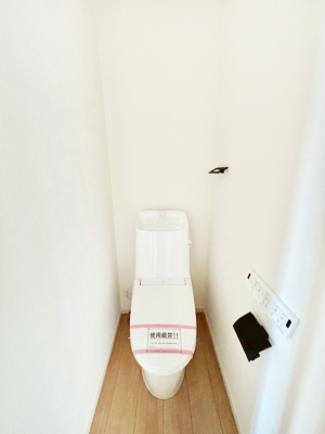 �g�C�� �g�C���͈��S�̂Q�ӏ��I���̃o�^�o�^������S�ł��B