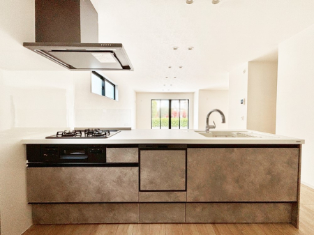 �L�b�`�� ��Ƃ肠��L�b�`���ł͂��Ƒ��Ɗy�������������ł��܂��B