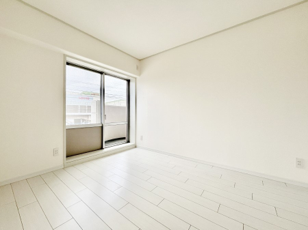 ���̑����� �o���R�j�[���J�������v���X���Ă����m��   