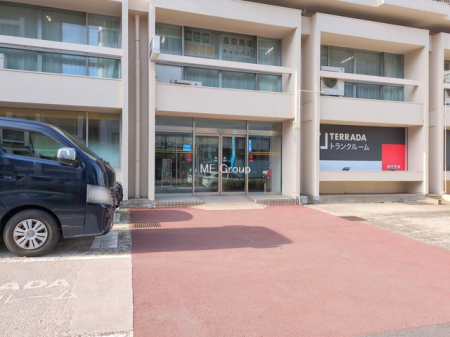 �G���g�����X -