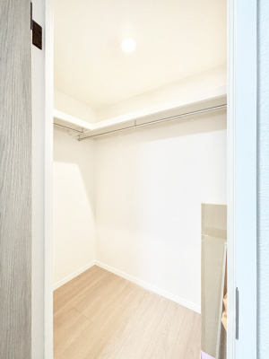 ���̑� �ߗނ��n���K�[�Ɋ|�����܂܎��[�ł���WIC�B�ߗނ̐������ڂ����₷���ĕ֗��ł��I