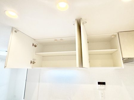 ���̑����� �L�b�`���㕔�̒݌˒I��ݒu���܂����B