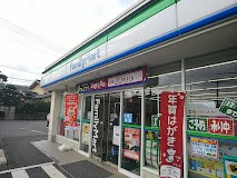 ���ӊ� �R���r�j 220m �t�@�~���[�}�[�g ���򏬎�w��X