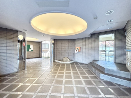 �G���g�����X �Z���҂◈�K�҂��C�����悭���o�}���B�������������͋C�̃G���g�����X