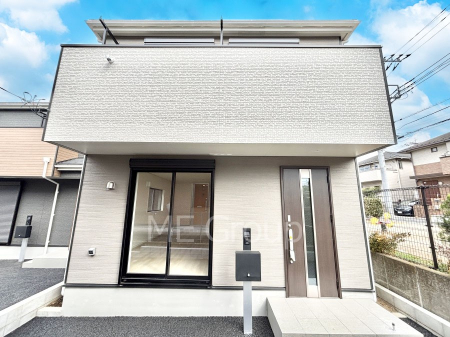 ���n�O�ώʐ^ �������ꂽ�O�ρA�㎿�ȏZ��Ԃ��L���鎺���͉i�����S���ĉ߂�����Z���ł��B 