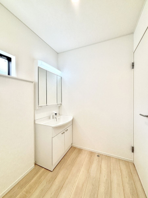 ���ʑ�E���ʏ� ���邢���ʏ��͖����̐g�x�x���y�����ł����Ⴂ�����ł��B