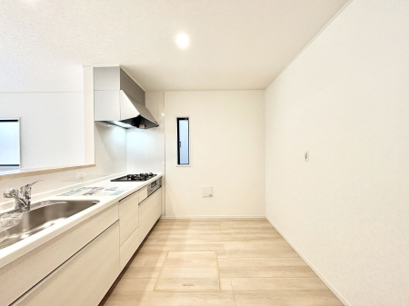 �L�b�`�� ��Ƃ肠��L�b�`���ł͂��Ƒ��Ɗy�������������ł��܂��B