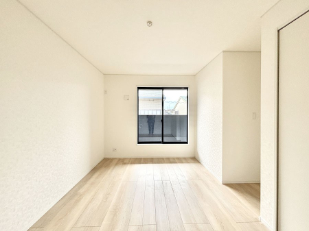 ���̑����� ���邢�o���R�j�[�T�C�h�ɗm����ݒu�B�ڊo�߂̗ǂ��Q���ɁB 