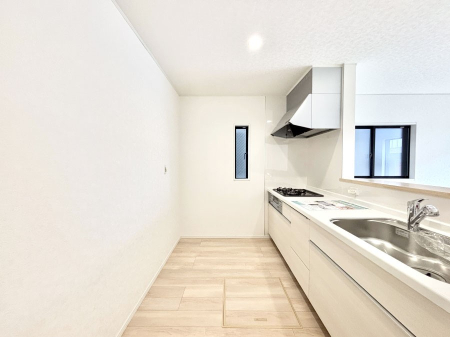 �L�b�`�� ��Ƃ肠��L�b�`���ł͂��Ƒ��Ɗy�������������ł��܂��B