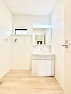 ���ʑ�E���ʏ� �傫�����₷���O�ʋ��Ő�����������ʑ�́A�g�����Ȃ݃`�F�b�N�┧�̂������ɂ������߂ł��B 