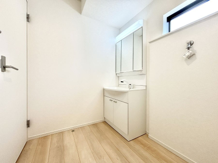 ���ʑ�E���ʏ� ���邢���ʏ��͖����̐g�x�x���y�����ł����Ⴂ�����ł��B