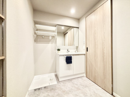 ���ʑ�E���ʏ� ��Ƃ�̐��ʃX�y�[�X�Œ��̐g�x�x�����N���N  