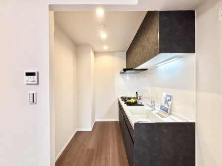 �L�b�`�� ��Ƃ肠��L�b�`���X�y�[�X�ł�������H��̌�Еt�����X���[�Y�ɁI