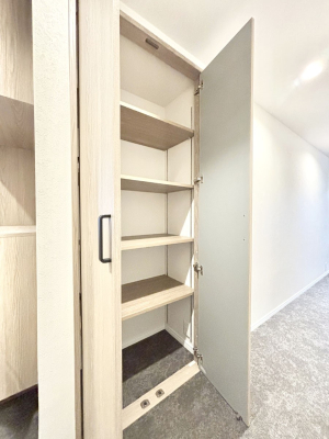 ���̑����� �L�����[�B�|�������G�߂̏��������[���邱�Ƃ��ł��܂��B