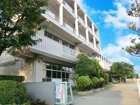 ���ӊ� ���w�Z 500m �˓c�s����򒆊w�Z