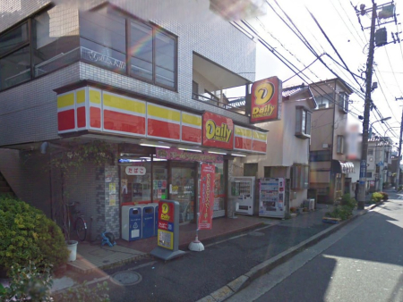 ���ӊ� �R���r�j 300m �f�C���[���}�U�L ���䐼�X