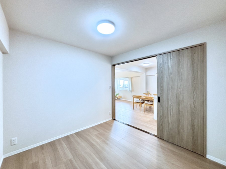 ���̑����� ���r���O�אڂ̗m���͊J�����ă��r���O�̉����Ƃ��Ă��g���܂�