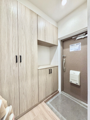 ���� ���ւɂ͎��[�������Ղ肠��̂ŃX�b�L�������q���I�ȋ�Ԃ�ۂĂ���