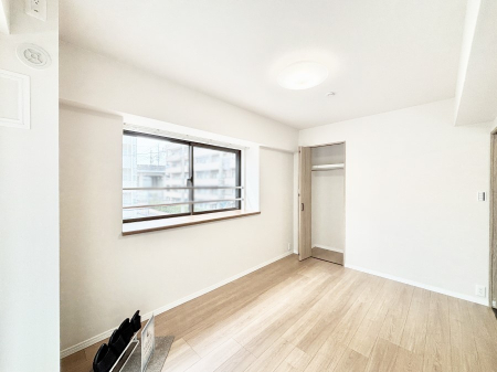 ���̑����� �N���[�[�b�g�t���̂������ŃX�b�L���Ƃ�����Ԃł�����芰���܂��I