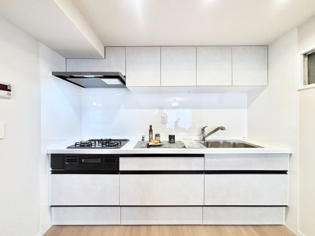 �L�b�`�� �������������I�ɁA�y�����I�V�X�e���L�b�`��