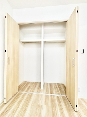 ���[ ��������ߗނ�ו��Ȃǂ̎��[�ɕ֗��ȃN���[�[�b�g�t���B