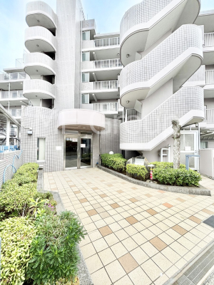 ���n�O�ώʐ^ �����ɕ֗��Ȓn�ɐL�т₩�ȉƑ��̐������i��`���Z�܂�