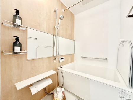 ���� ����̔�������Ă���閾�邢�������̂���o�X���[��  �@