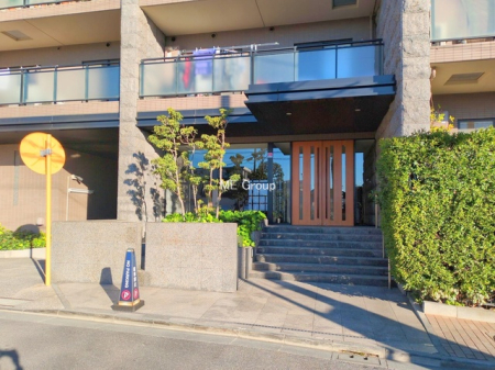 �G���g�����X -