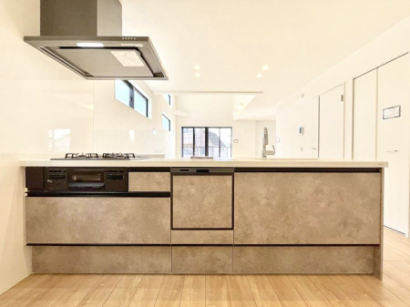 �L�b�`�� �������������I�ɁA�y�����I�V�X�e���L�b�`��  