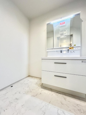 ���ʑ�E���ʏ� ���邢���ʏ��͖����̐g�x�x���y�����ł����Ⴂ�����ł��B