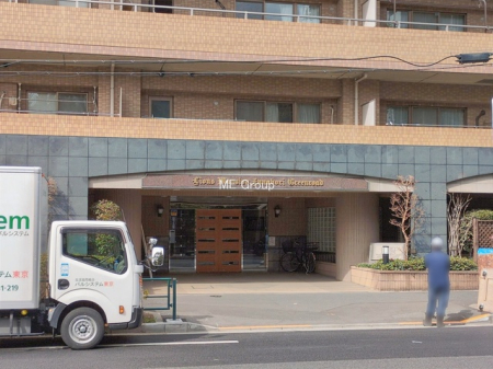 �G���g�����X -