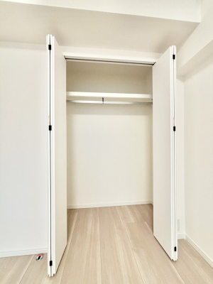 ���[ �m���N���[�[�b�g�B���s��������̂Ō���̈ߗނ�����������[�ł��܂��B