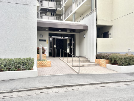 �G���g�����X �������������͋C�̃G���g�����X