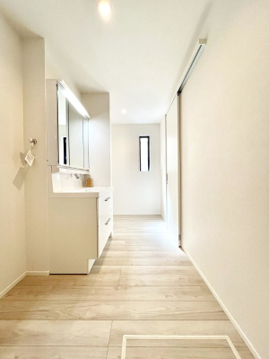 ���ʑ�E���ʏ� ���邢���ʏ��͖����̐g�x�x���y�����ł����Ⴂ�����ł��B