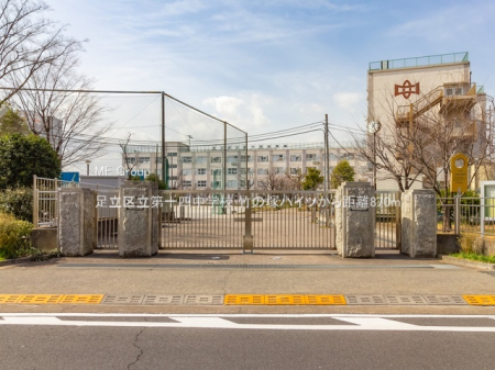 ���ӊ� ���w�Z 870m �����旧��\�l���w�Z