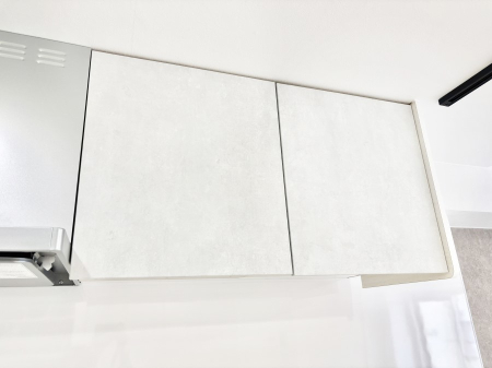 ���̑����� �L�b�`���㕔�̒݌˒I��ݒu���܂����B