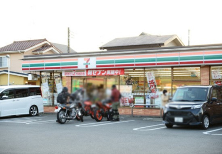 ���ӊ� �R���r�j 300m �Z�u��-�C���u�� �����V������X���X