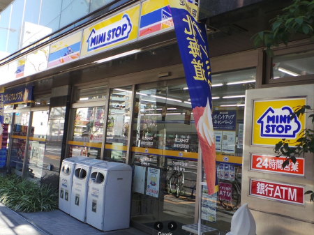 ���ӊ� �R���r�j 150m �~�j�X�g�b�v �V�h�勞���X