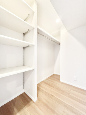 ���[ �t�@�~���[�N���[�[�b�g�̂���Z�܂��ŃX�b�L�����K�Ȑ������I