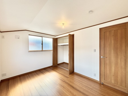 ���̑����� �i�`�������ȃt���[�����O�͂ǂ�ȃC���e���A�ɂ��}�b�`���܂��B